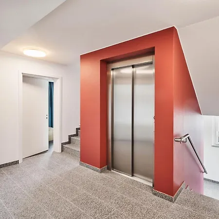 Aparthotel Gaestehaus Bosch 3*